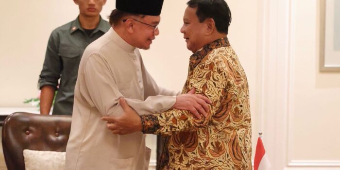 Prabowo dan Anwar Ibrahim Bahas Kerja Sama RI-Malaysia