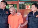 tampang pembunuh Sri Pegawai Bank Keliling Dibunuh Disimpan di Lemari