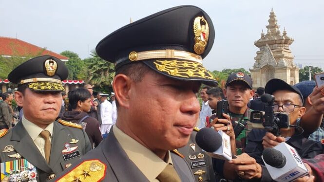 Panglima TNI Tegaskan Prajurit Aktif di Kementerian Wajib Pensiun Dini