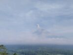 Gunung Semeru Erupsi 3 Kali, Kolom Abu Capai 800 Meter
