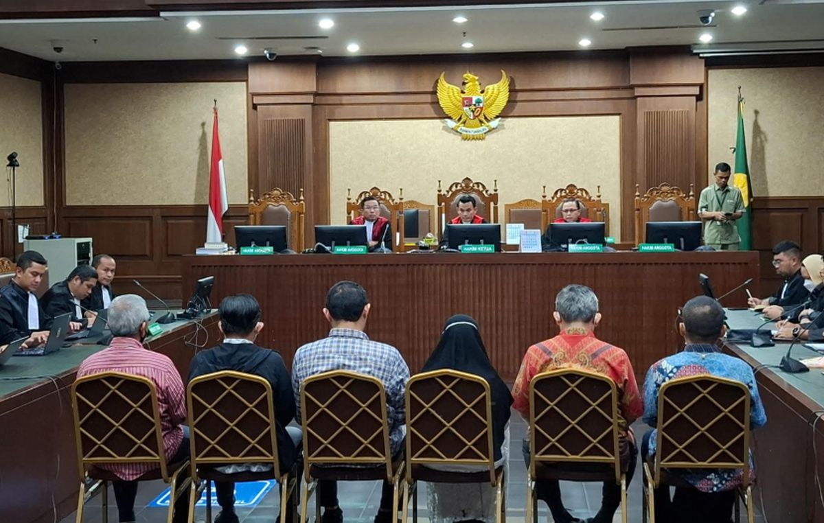 6 Eks Pejabat Antam Divonis 8 Tahun karena Cap Emas Ilegal