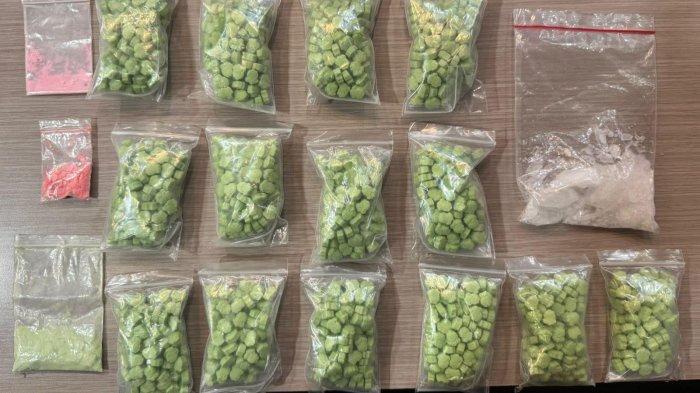 Polisi Gerebek Pengedar Ekstasi, 1.360 Butir Disita