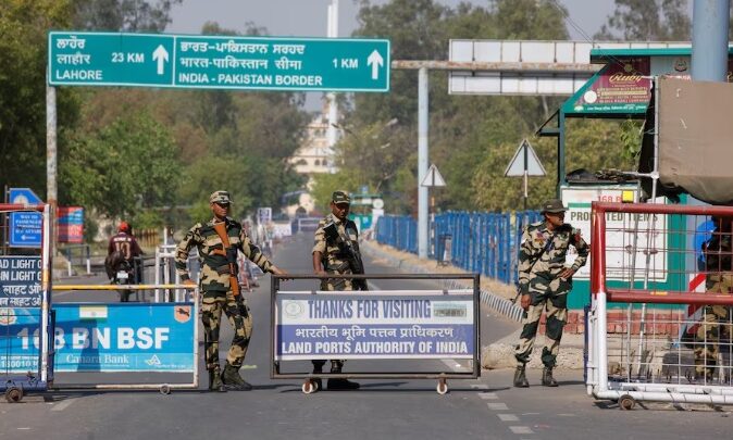 Warga Kashmir Siaga, Ketegangan India-Pakistan Memanas