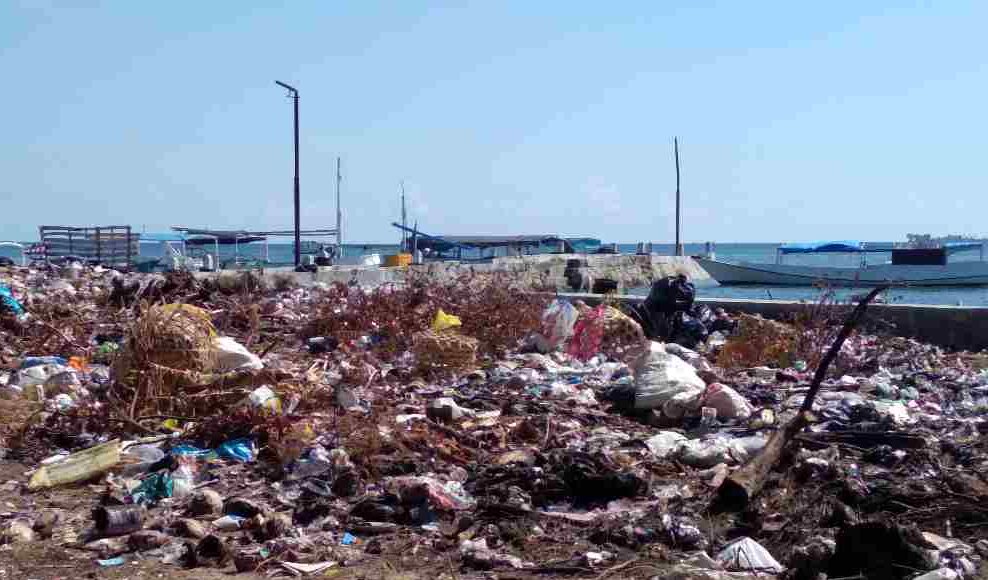 Kepulauan Sapeken Darurat Sampah, Pantai Tertutup Limbah