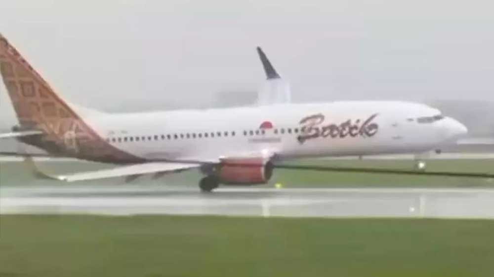 Batik Air Nyaris Tergelincir di Soetta Akibat Angin Kencang