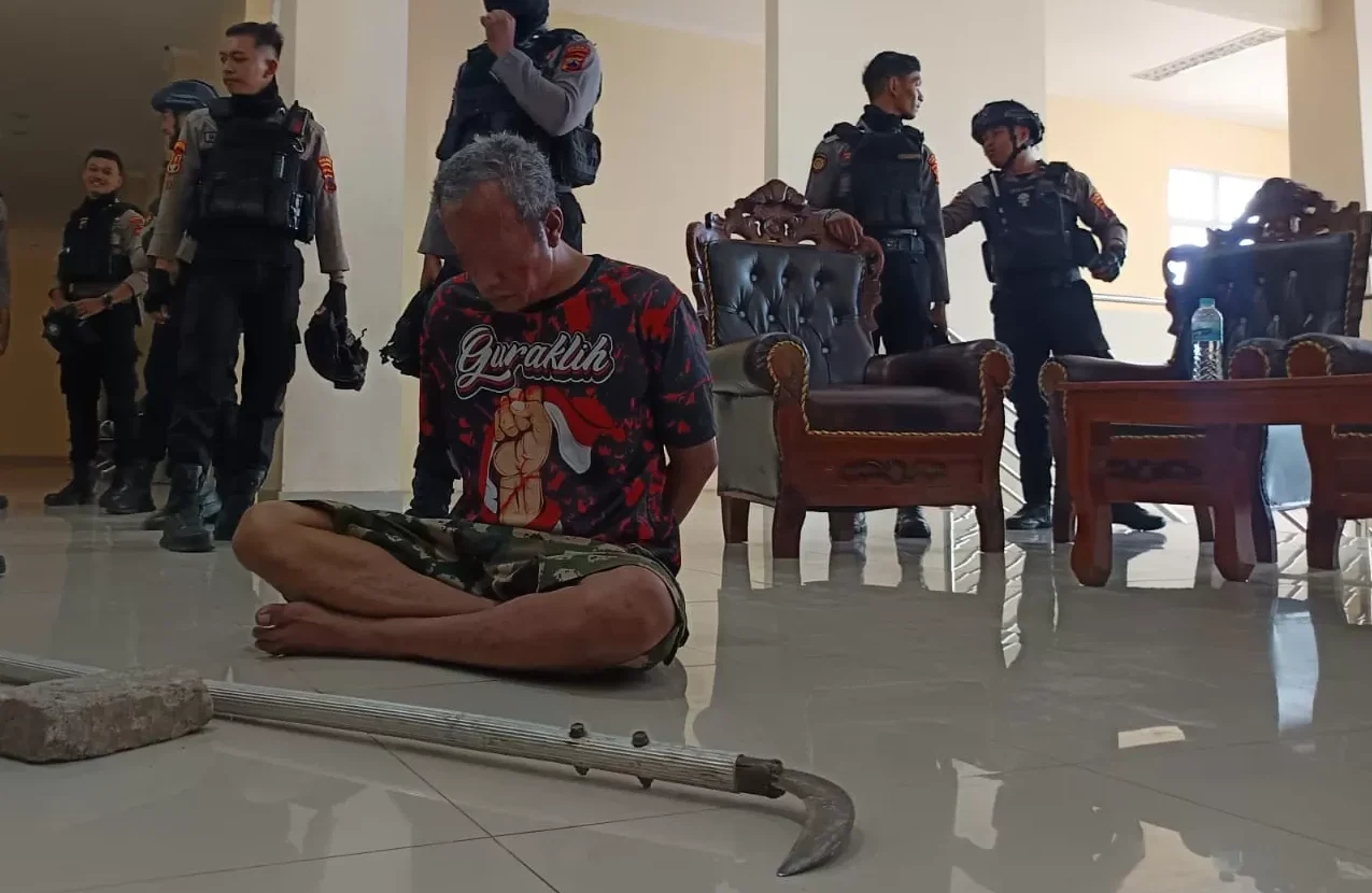 Pria Ngamuk di Balai Kota Solo karena Tak Ada Kurban