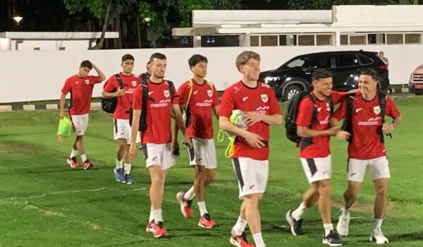 Nobar Timnas Satukan Ayah dan Anak Dukung Garuda