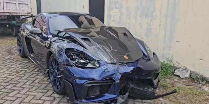 Pengemudi Porsche Tabrak Rush, 7 Orang Jadi Korban