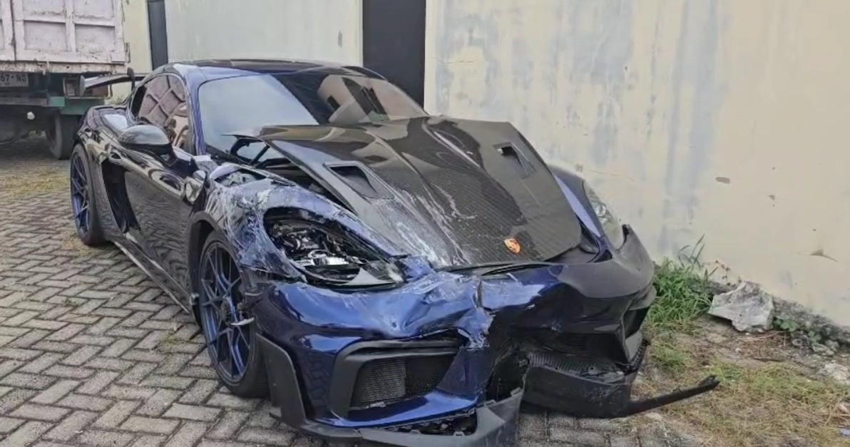 Pengemudi Porsche Tabrak Rush, 7 Orang Jadi Korban