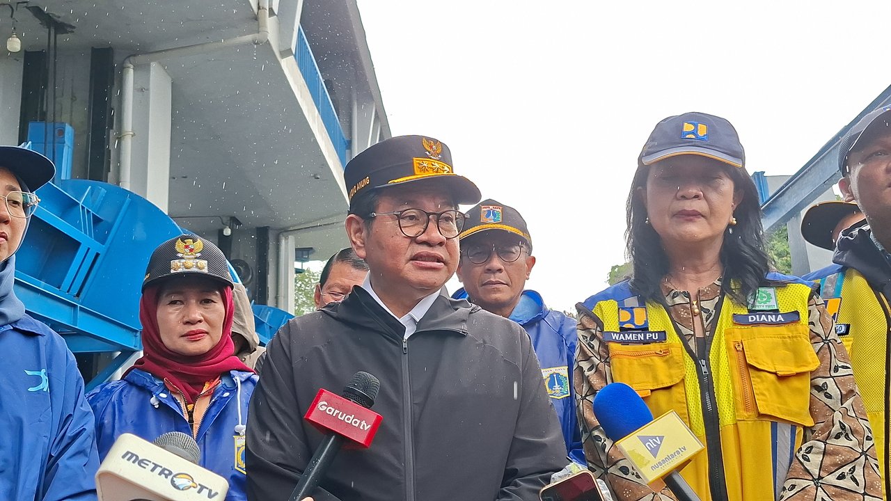 Pramono Anung Manfaatkan Sumur Resapan di Tengah Banjir