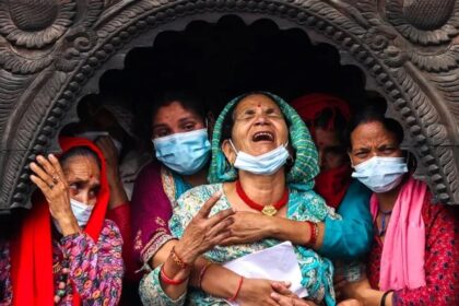Banjir Nepal-Tibet Tewaskan 1.301 Orang, Ribuan Hilang