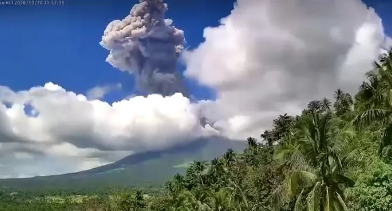 Gunung Mayon Meletus, Status Siaga Filipina Naik ke Level 3