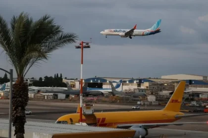 Pesawat Flydubai Darurat Usai Insiden di Kokpit