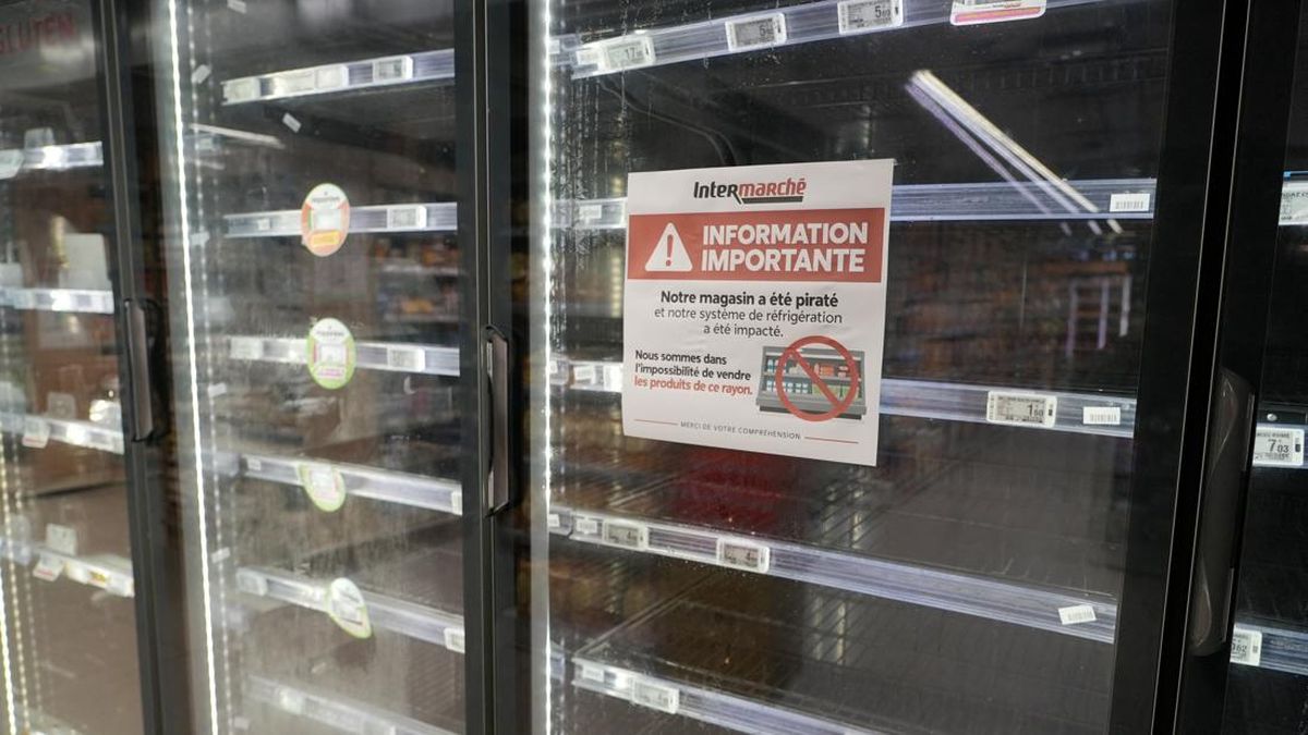 Serangan Hacker Rusak Makanan di 500 Supermarket Prancis